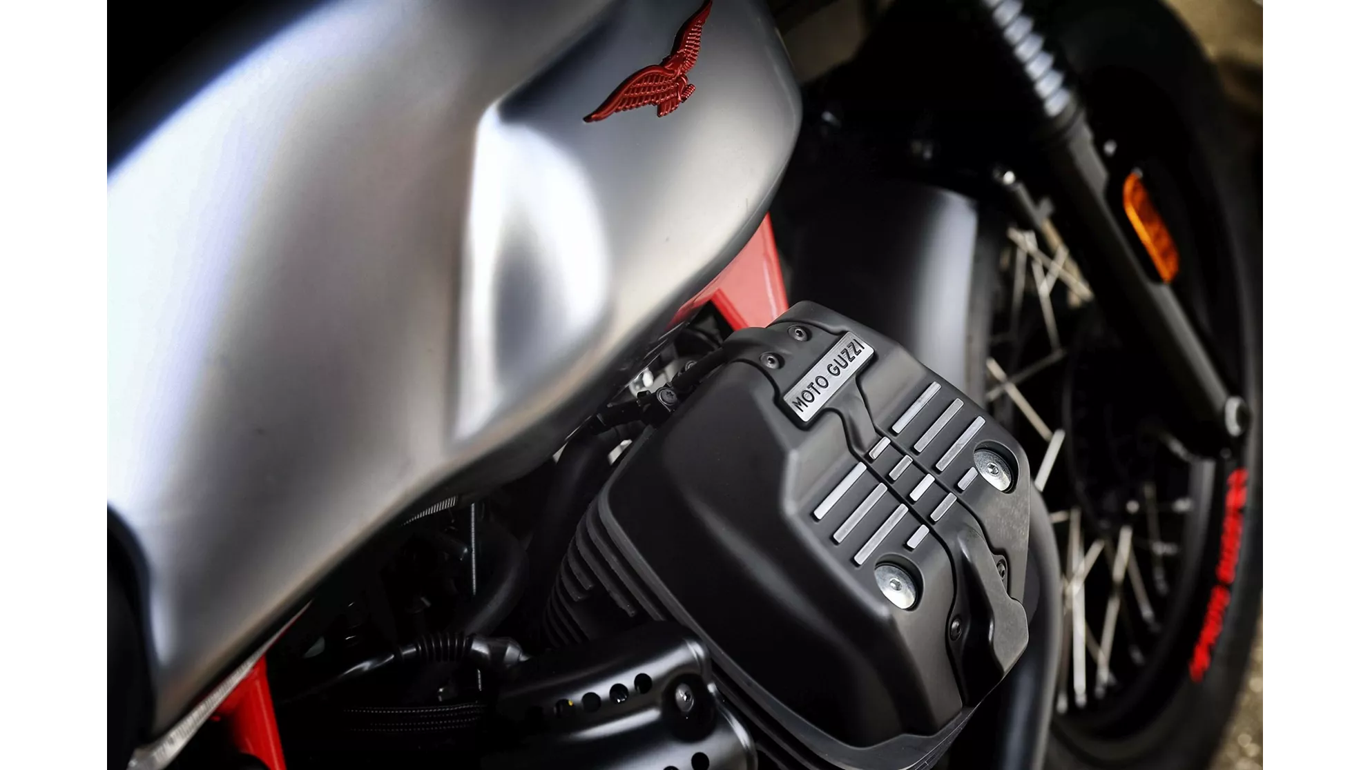 Moto Guzzi V7 III Racer - Bild 4
