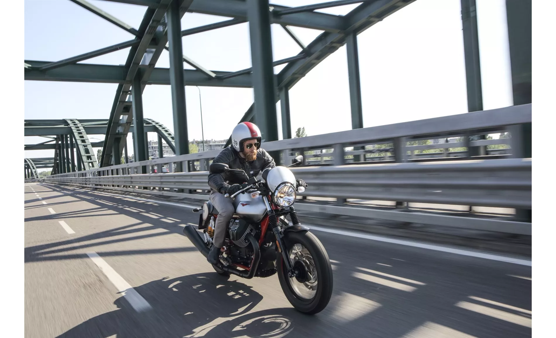 Moto Guzzi V7 III Racer 2020