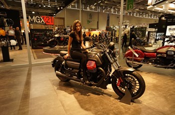 Moto Guzzi California 1400 Audace Carbon 2020 - Bild 4