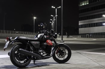 Moto Guzzi V7 III Carbon 2020 - Bild 5