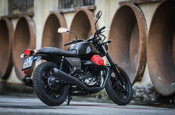 Moto Guzzi V7 III Carbon 2020 - Bild 6