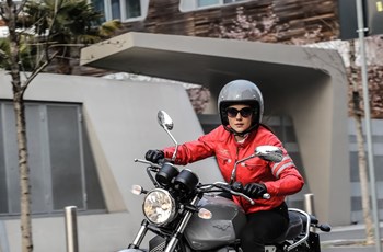 Moto Guzzi V7 III Milano 2020 - Bild 8