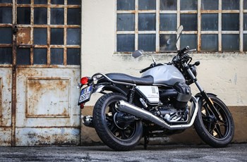 Moto Guzzi V7 III Milano 2020 - Bild 12