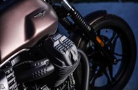 Moto Guzzi V7 III Stone Night Pack 2020 - Bild 6