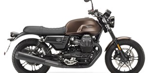 Moto Guzzi V7 III Stone Night Pack 2020 vs Kawasaki Vulcan S 2025