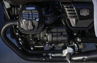 Moto Guzzi V7 III Stone Night Pack 2020 - Bild 7