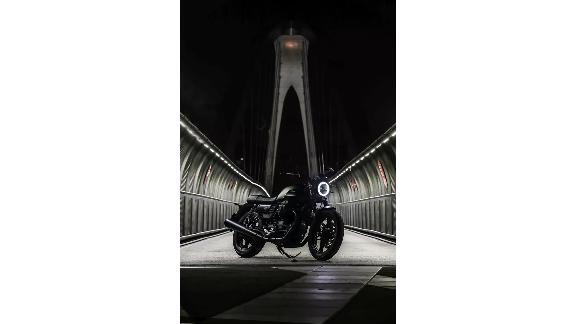 Moto Guzzi V7 III Stone Night Pack - Imagem 9