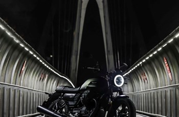 Moto Guzzi V7 III Stone Night Pack 2020 - Bild 11