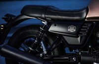 Moto Guzzi V7 III Stone Night Pack 2020 - Bild 12