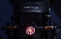 Moto Guzzi V7 III Stone Night Pack 2020 - Bild 14