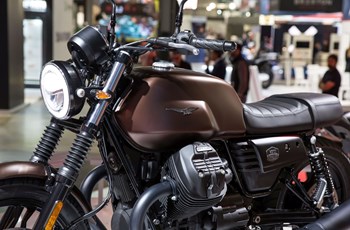Moto Guzzi V7 III Stone Night Pack 2020 - Bild 25