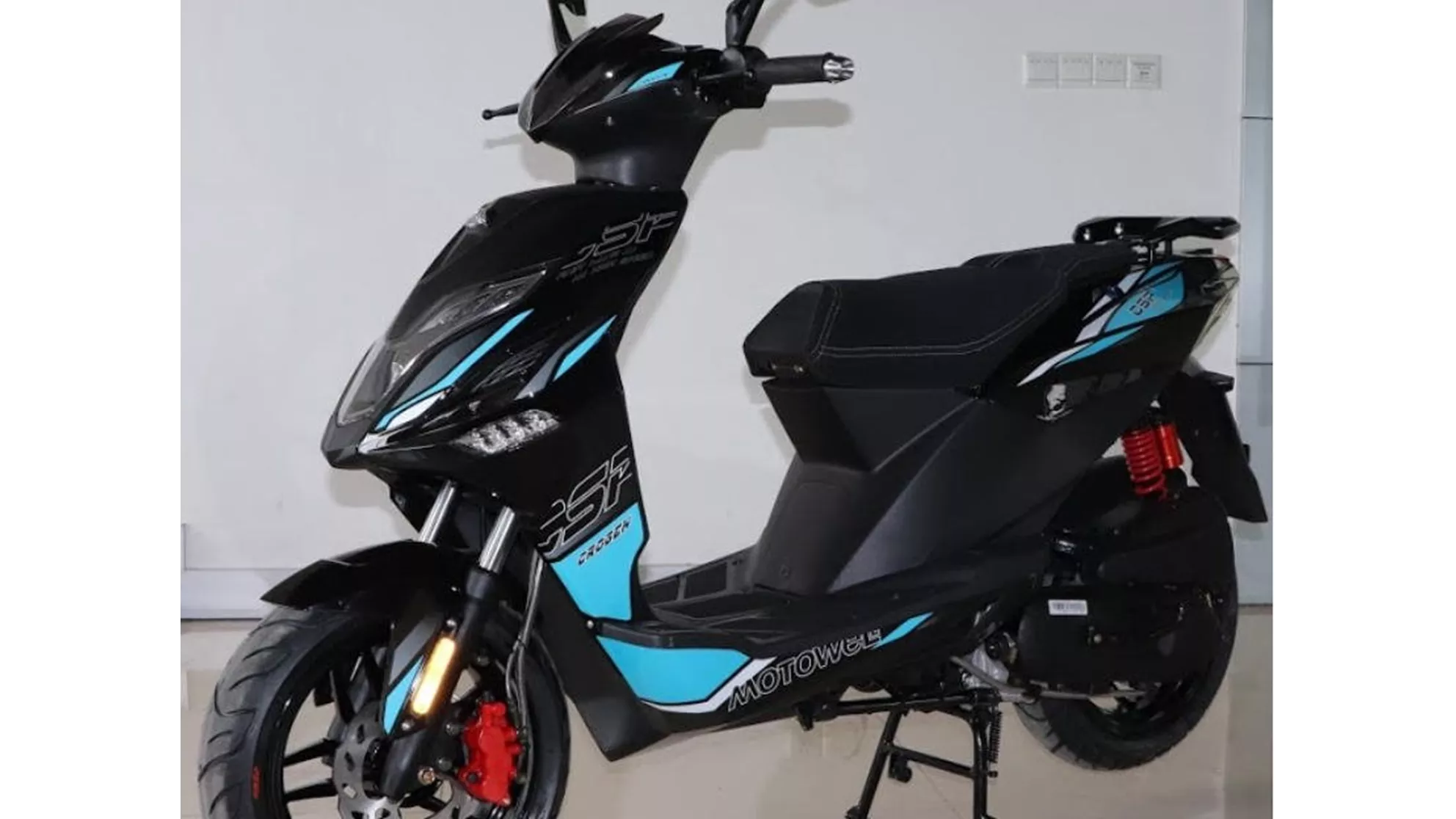 Motowell Crogen 50 Sport - Image 2 Motowell Crogen 50 Sport - Image 2