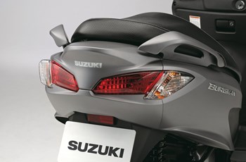 Suzuki Burgman 125 2020 - Bild 15 Suzuki Burgman 125 2020 - Bild 15