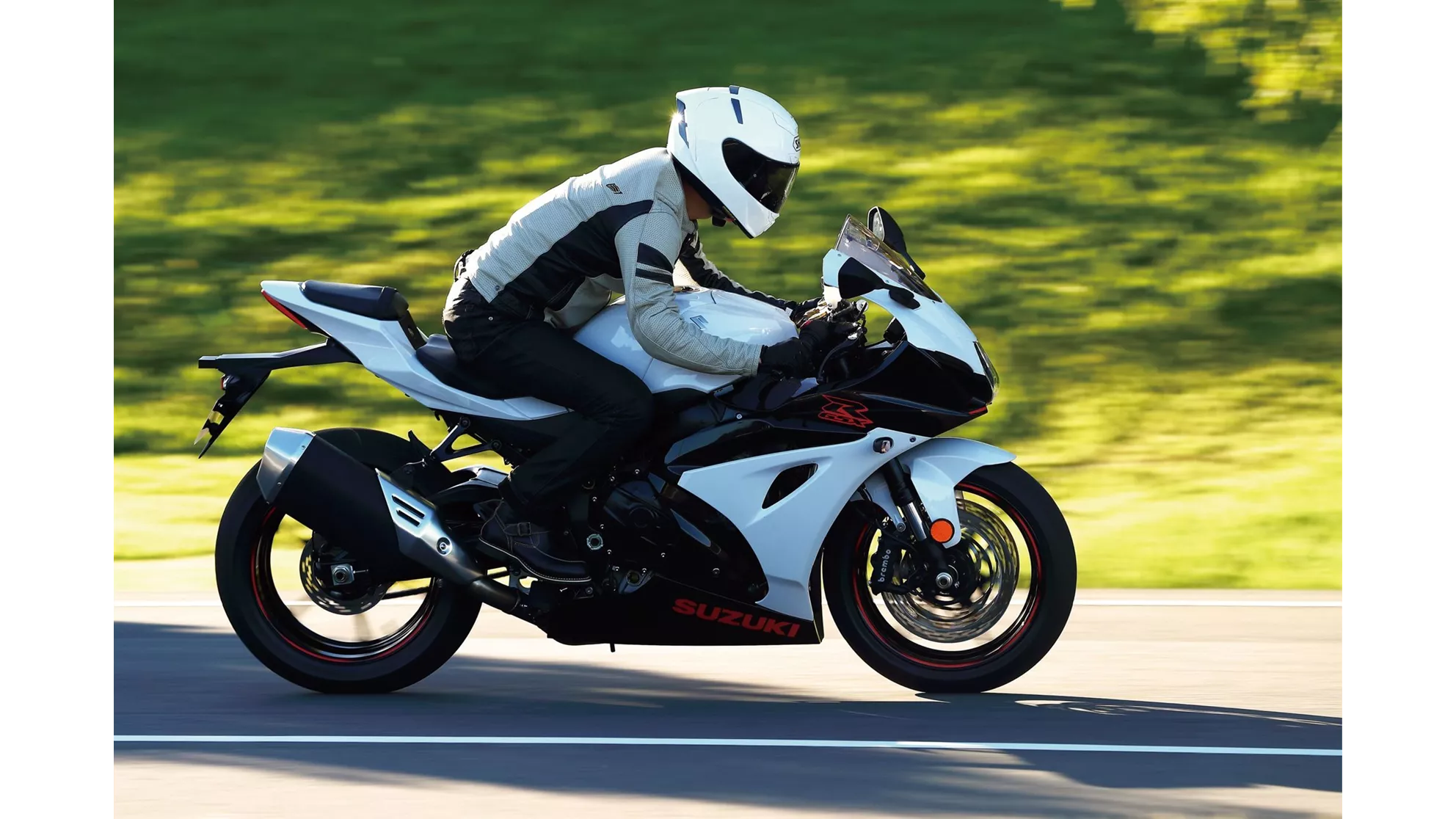 Suzuki GSX-R 1000 - Image 12 Suzuki GSX-R 1000 - Image 12