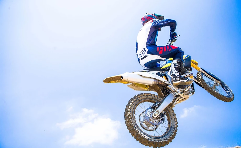Suzuki RM-Z450 Bild 8: Suzuki RM-Z450