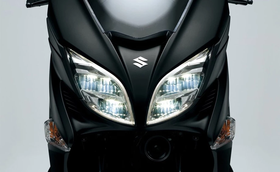 Suzuki Burgman 400 Bild 10: Suzuki Burgman 400