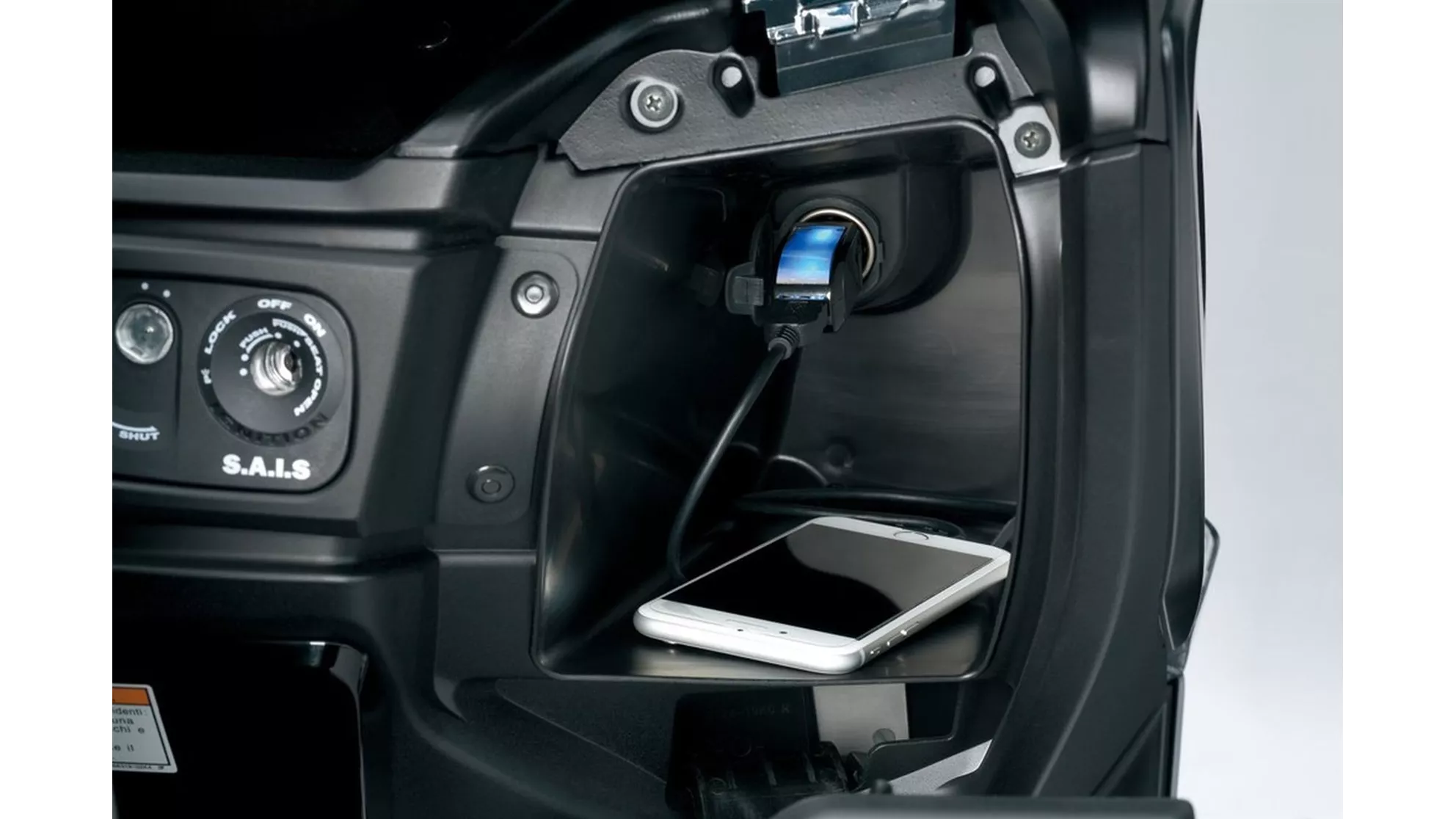 Suzuki Burgman 400 - Image 23 Suzuki Burgman 400 - Image 23