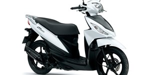 Suzuki Address 110 2020 vs KTM 1190 RC8 R Track 2011