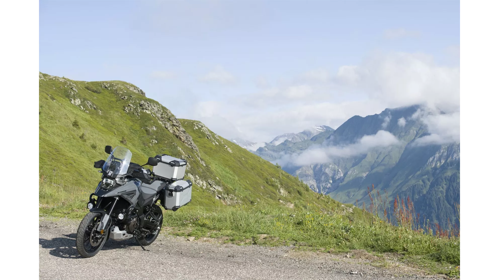 Suzuki V-Strom 1050 - Image 9 Suzuki V-Strom 1050 - Image 9