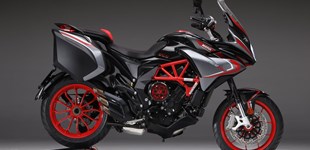 MV Agusta Turismo Veloce 800 RC SCS 2020 vs Yamaha Tenere 700 2019