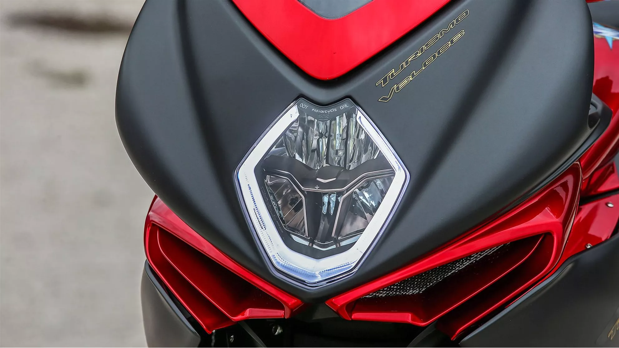 MV Agusta Turismo Veloce 800 Lusso - Image 3 MV Agusta Turismo Veloce 800 Lusso - Image 3