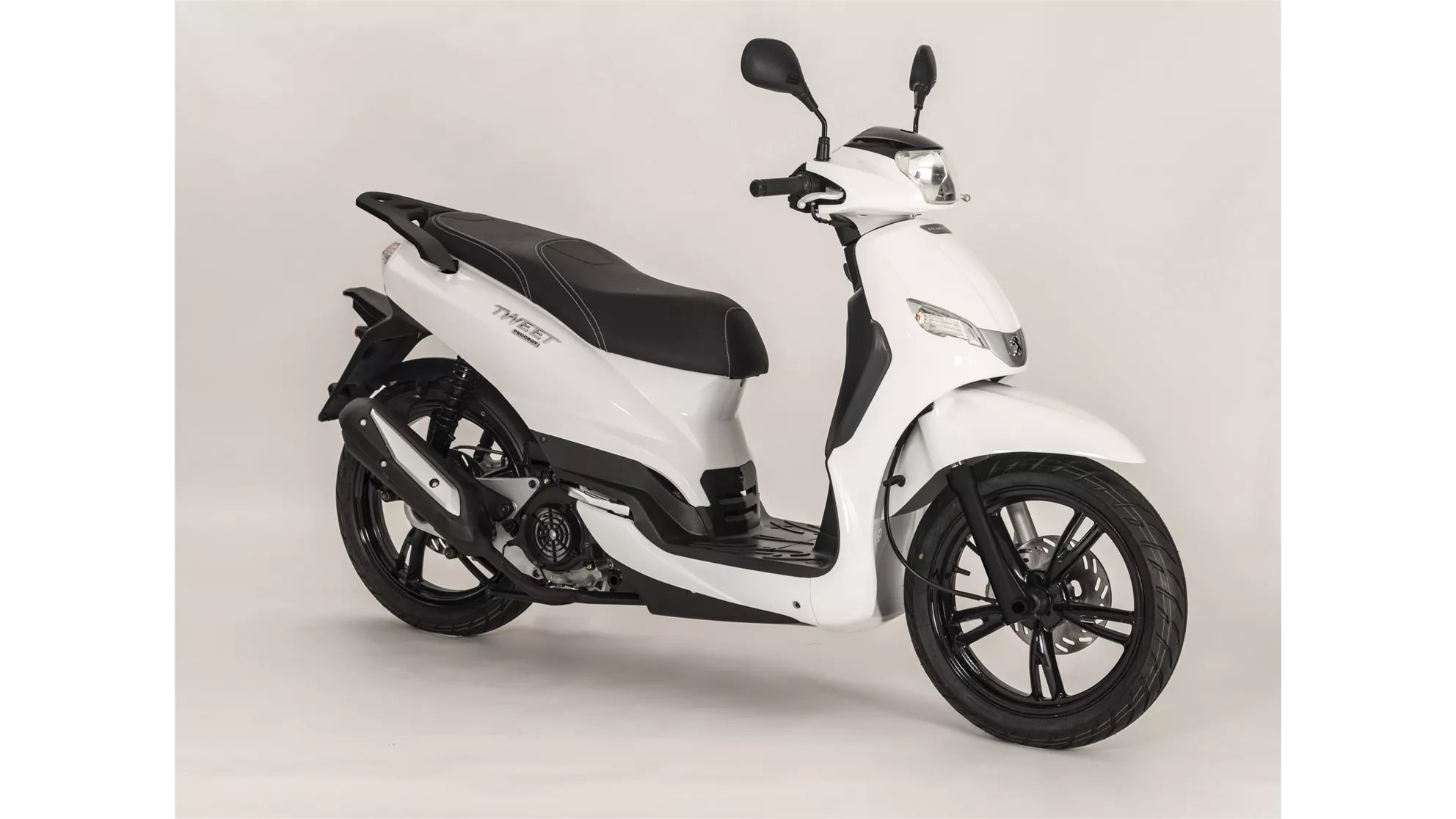 Peugeot Tweet 125 - Image 4 Peugeot Tweet 125 - Image 4