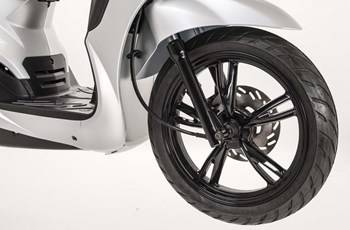 Peugeot Tweet 150 2020 - Bild 11