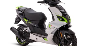 Peugeot Speedfight 4 50 4T Air 2020 vs Peugeot Speedfight 3 50 RS Wasser 2010