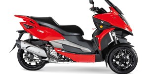 Honda Forza 125 2023 vs Quadro Vehicles Qv3 2020