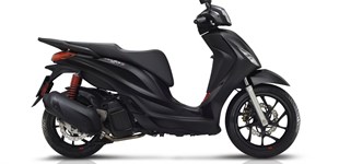 Yamaha NMAX 125 2024 vs Piaggio Medley S 125 ie IGET 2020