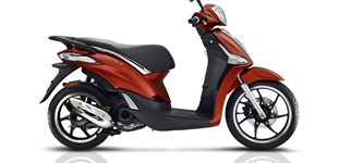Piaggio Liberty 50 IGET 4t 3V Sport 2020 vs Honda CB500X 2022