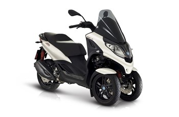 Piaggio MP3 300 HPE Sport 2020 - Bild 4 Piaggio MP3 300 HPE Sport 2020 - Bild 4