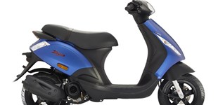 Aprilia SXR 50 2023 vs Piaggio Zip 50 4T E4 2020
