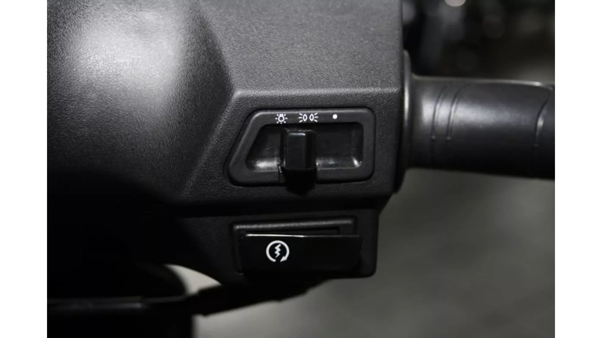 Sym Fiddle II 50 - Image 3 Sym Fiddle II 50 - Image 3