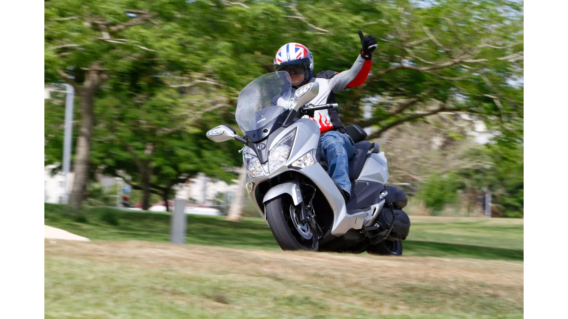 Sym GTS 300i - Image 1 Sym GTS 300i - Image 1