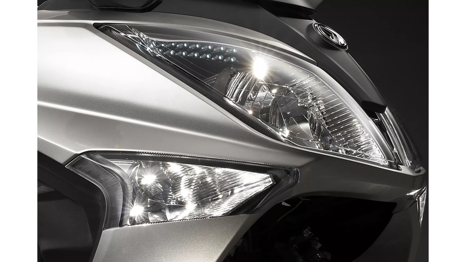 Sym GTS 300i - Image 4 Sym GTS 300i - Image 4