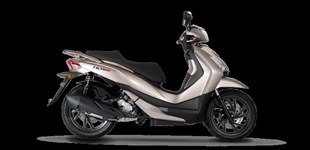 Yamaha Xenter 150 2016 vs Sym HD 300 2020