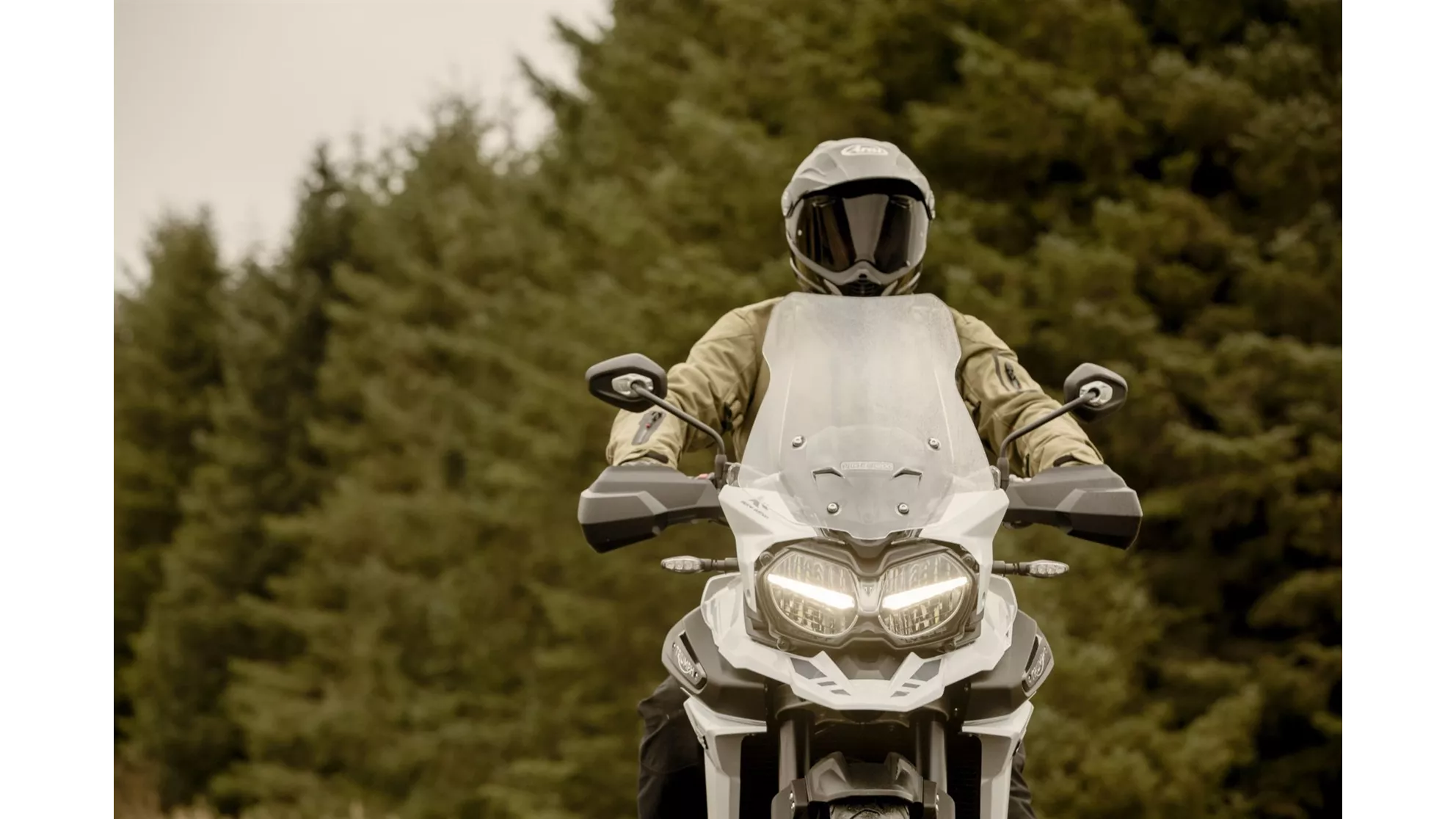 Triumph Tiger 1200 Alpine Edition - Image 12 Triumph Tiger 1200 Alpine Edition - Image 12