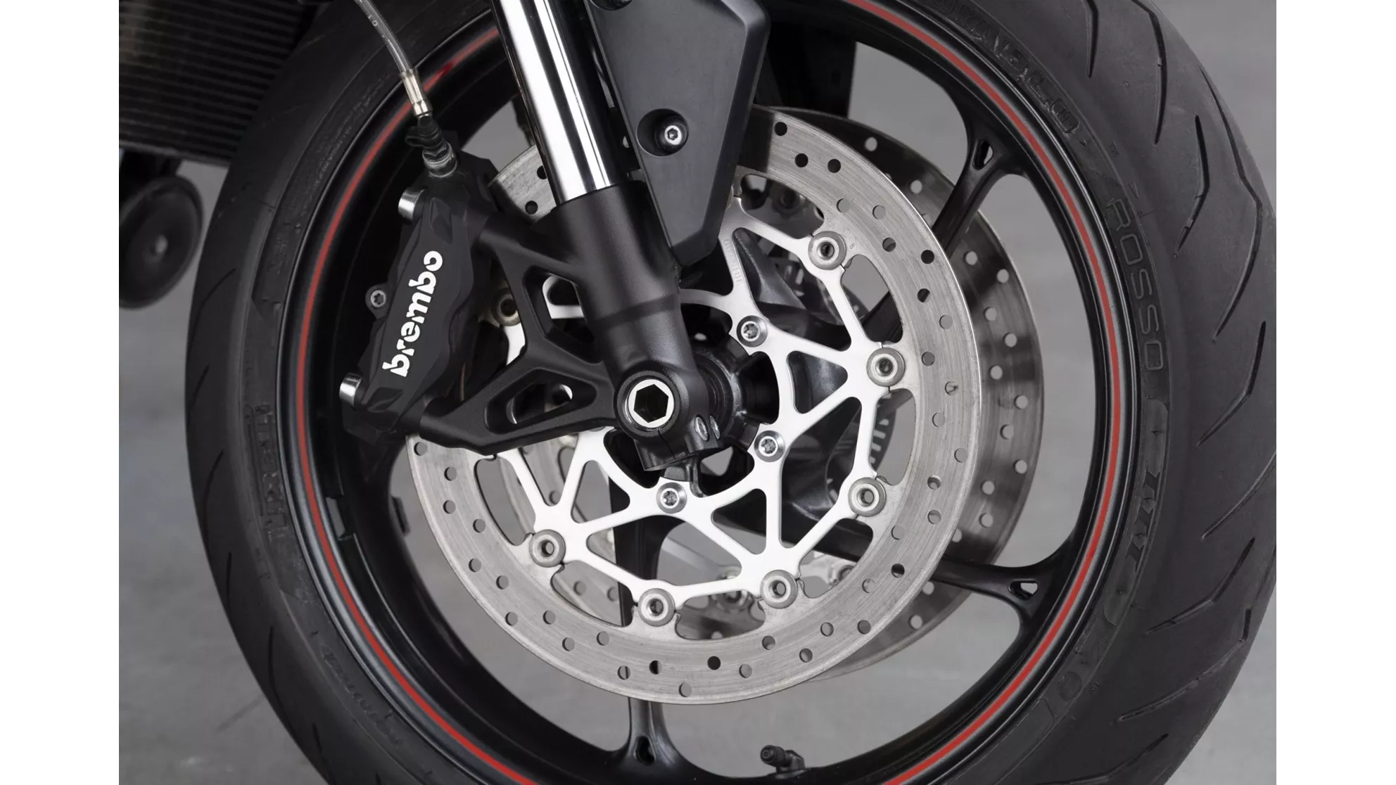 Triumph Street Triple R Low - Image 23 Triumph Street Triple R Low - Image 23