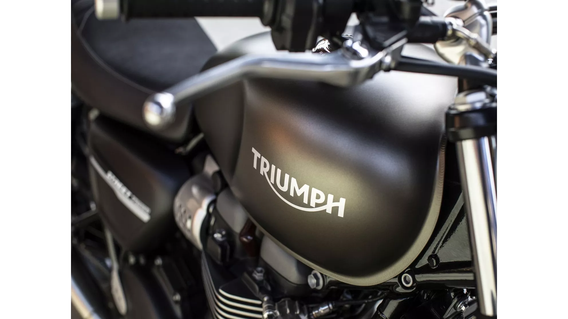Triumph Street Twin - Image 3 Triumph Street Twin - Image 3