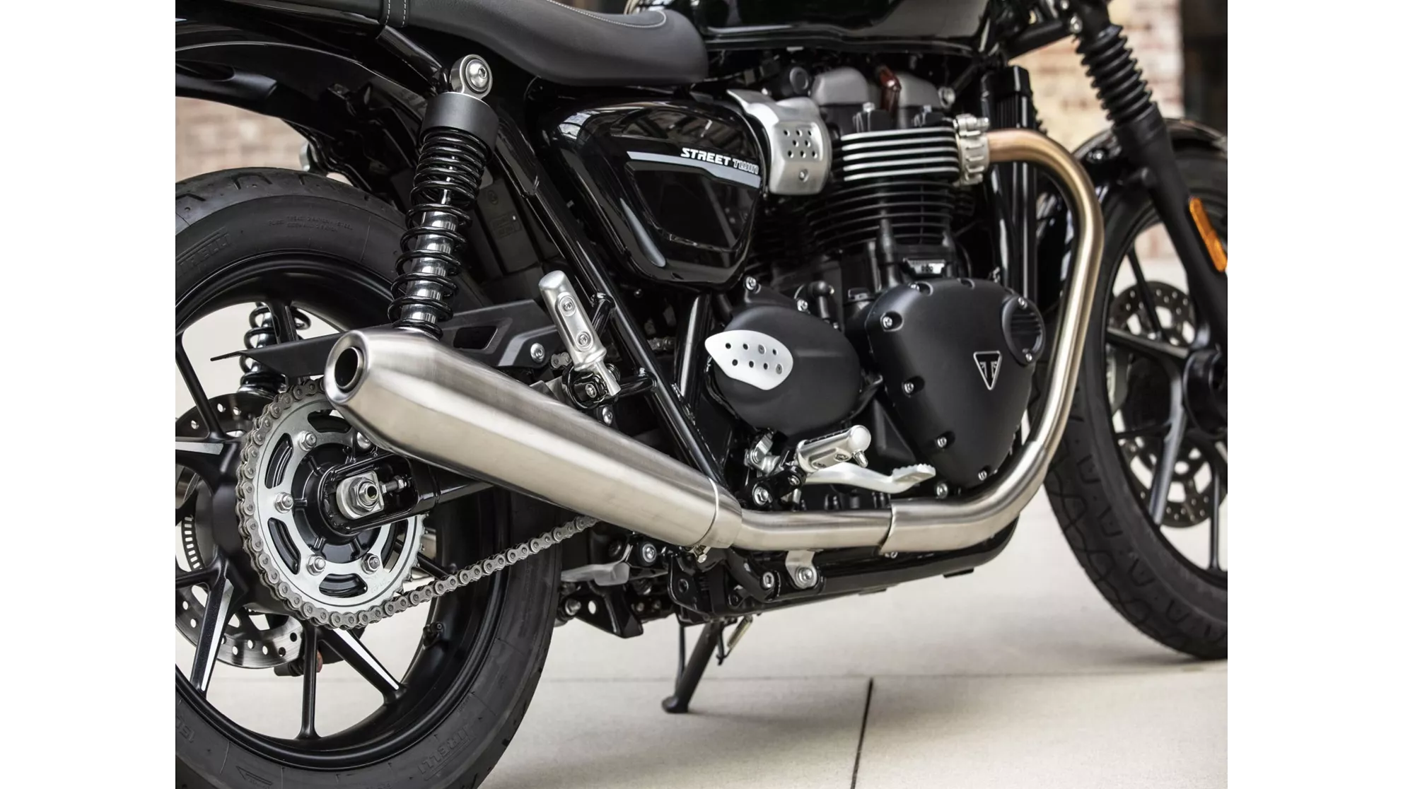 Triumph Street Twin - Image 7 Triumph Street Twin - Image 7
