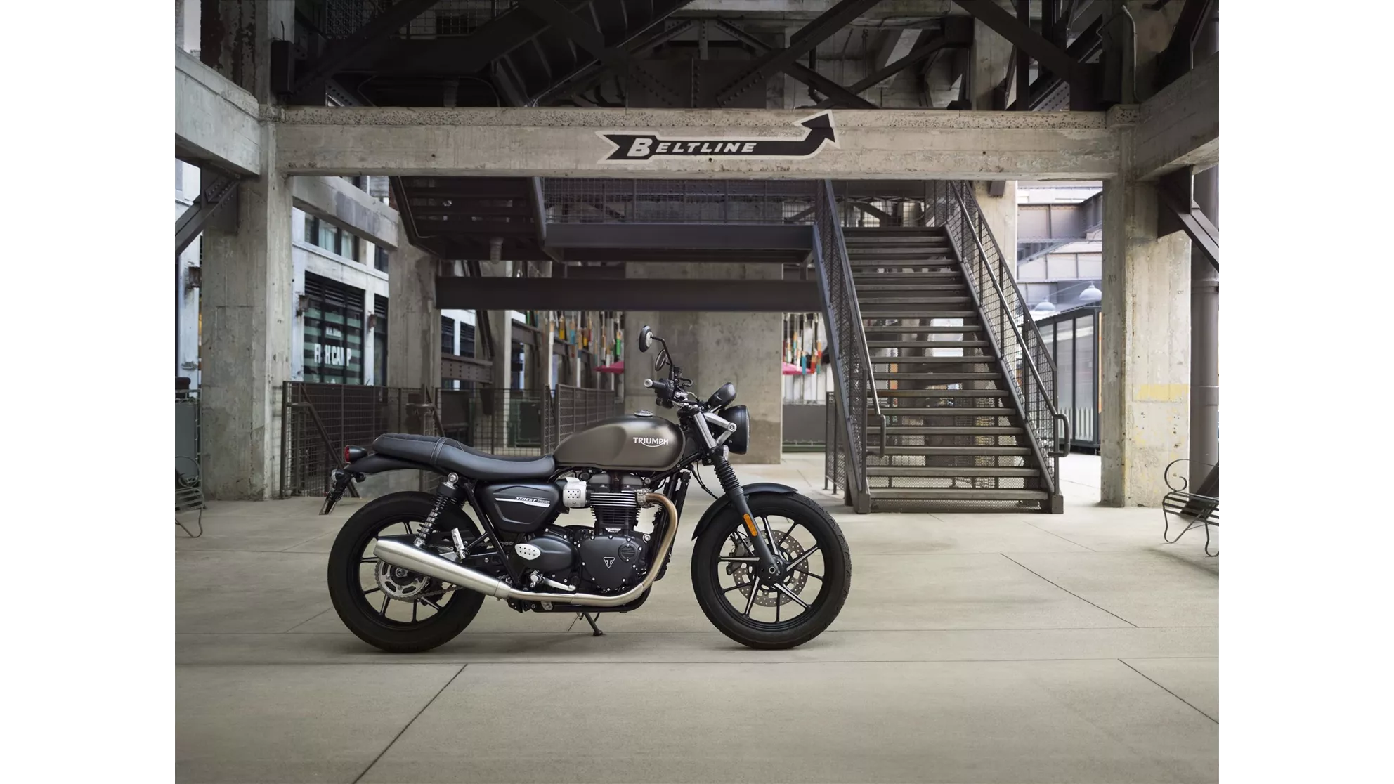 Triumph Street Twin - Image 9 Triumph Street Twin - Image 9