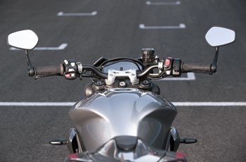 Triumph Street Triple 765 RS 2020 - Bild 23 Triumph Street Triple 765 RS 2020 - Bild 23