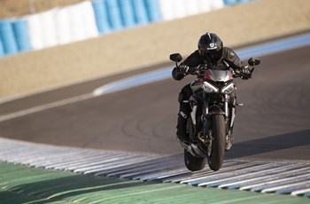 Triumph Street Triple 765 RS 2020 - Bild 26 Triumph Street Triple 765 RS 2020 - Bild 26