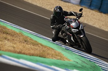 Triumph Street Triple 765 RS 2020 - Bild 40 Triumph Street Triple 765 RS 2020 - Bild 40