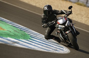 Triumph Street Triple 765 RS 2020 - Bild 45 Triumph Street Triple 765 RS 2020 - Bild 45