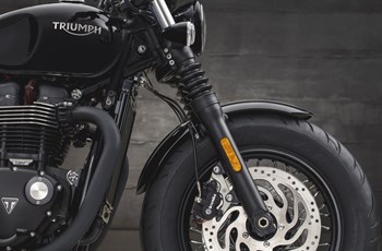 Triumph Bonneville Bobber Black 2020 - Bild 14 Triumph Bonneville Bobber Black 2020 - Bild 14