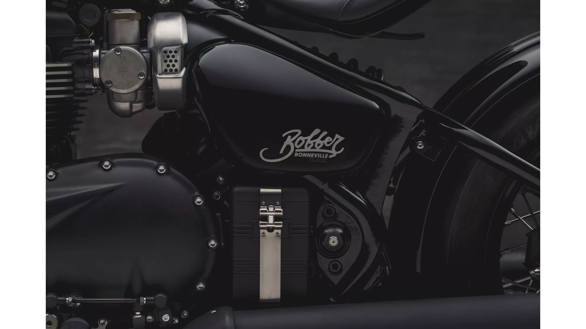 Triumph Bonneville Bobber Black - Image 14 Triumph Bonneville Bobber Black - Image 14