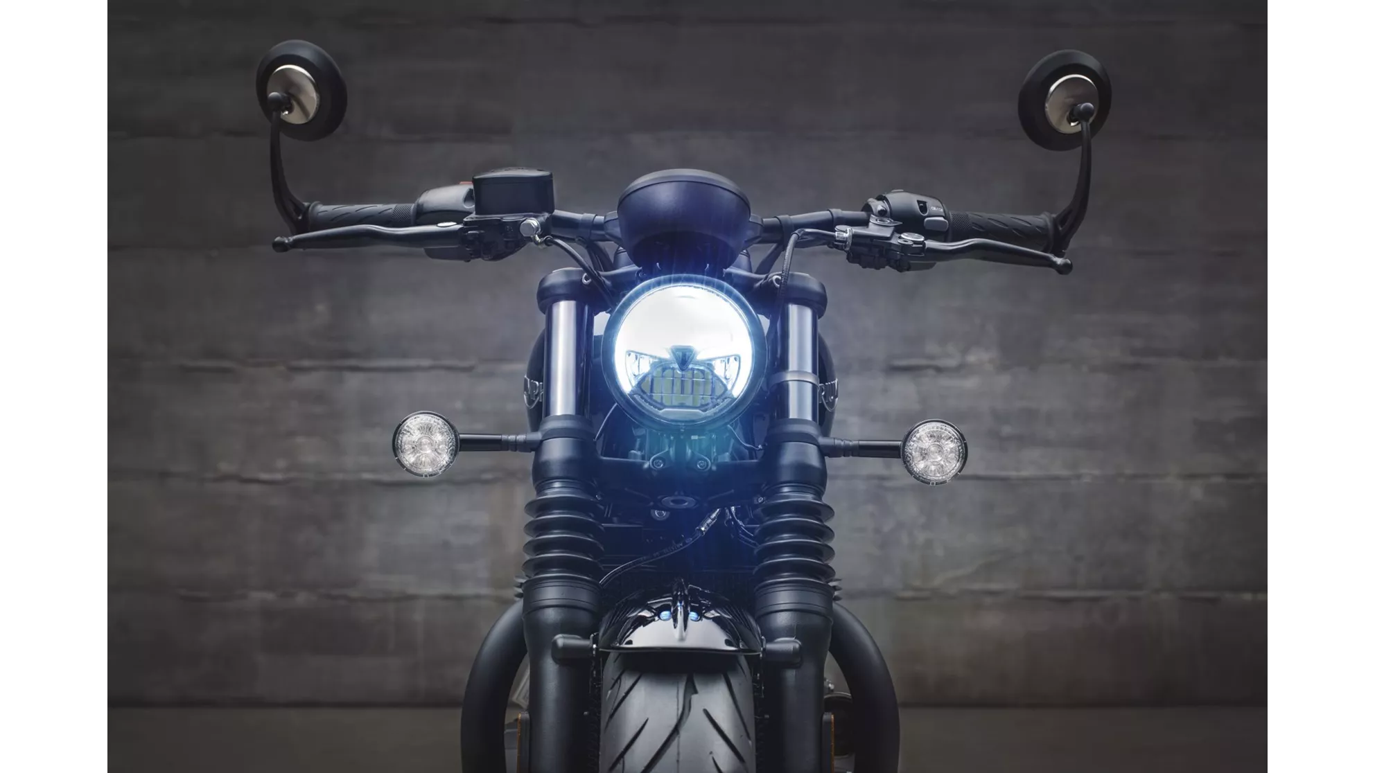 Triumph Bonneville Bobber Black - Image 16 Triumph Bonneville Bobber Black - Image 16