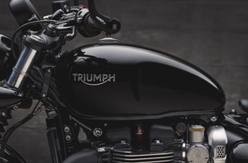Triumph Bonneville Bobber Black 2020 - Bild 23 Triumph Bonneville Bobber Black 2020 - Bild 23